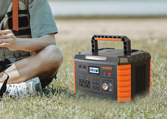 Stasiun Pembangkit Listrik Tenaga Surya Seluler 1000 Watt 3.7V / 270000mAh